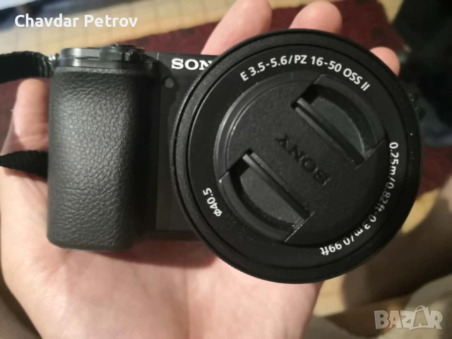 Фотоапарат Sony A6100, снимка 6 - Фотоапарати - 55157390