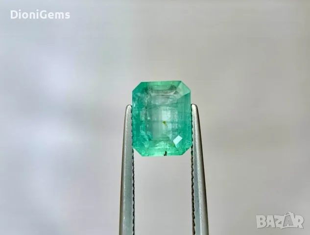 Естествен Нигерийски Смарагд (Изумруд) 3.359 ct – Със сертификат от Bellerophon (Париж)