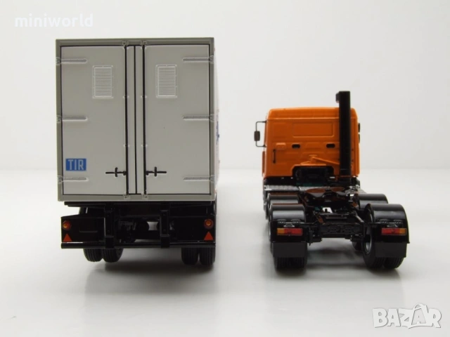 Volvo F12 Sattelzug Deutrans 1980 - мащаб 1:43 на Premium ClassiXXs моделът е нов в кутия, снимка 7 - Колекции - 54682710