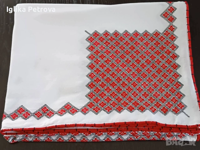 Ръчно, бродирана покривка , снимка 3 - Антикварни и старинни предмети - 54517421