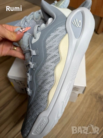 Оригинални нови сиви маратонки UNDER ARMOUR CURRY 11 ! 44,45 н, снимка 2 - Маратонки - 43463606