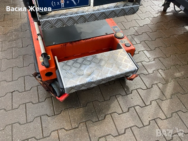 Ръчна вишка, 4.2 м работна височина - 2022 г., снимка 5 - Подемници - 54799247