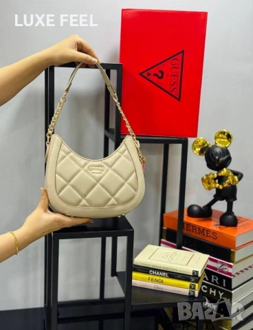 Guess ✨Дамски Чанти , снимка 9 - Чанти - 54335991