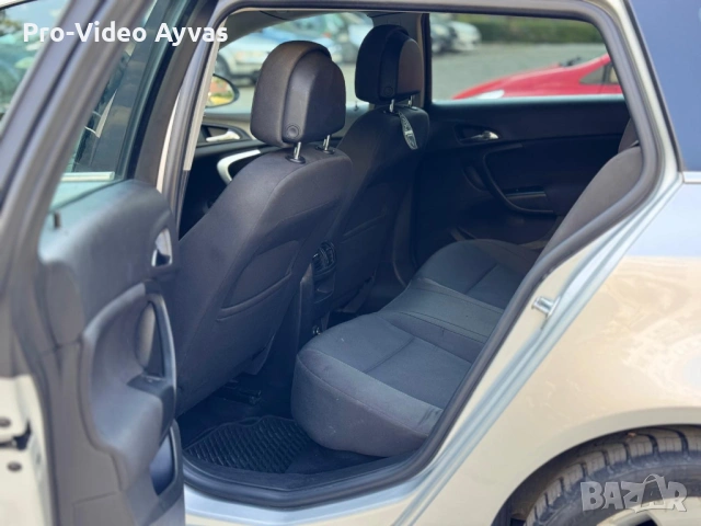 Opel Insignia , снимка 8 - Автомобили и джипове - 54727607