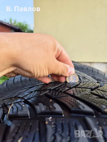 Зимни гуми Goodyear 235/55/19, снимка 5 - Гуми и джанти - 55435954
