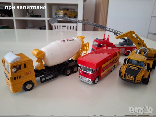  Интересни камиончета, 14-17 см., снимка 9 - Коли, камиони, мотори, писти - 44641287