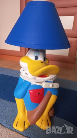 Подарявам нощна лампа