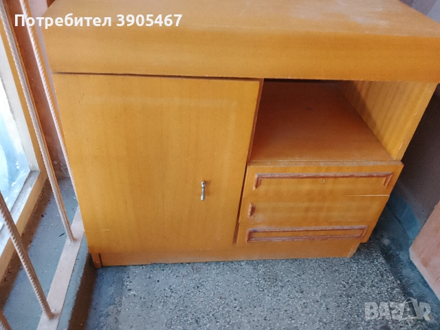 Здраво дървено шкафче, снимка 2 - Шкафове - 55241373