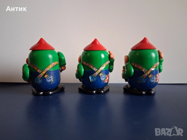 Лот Стари Капсулни Играчки Kinder, снимка 4 - Колекции - 54579946