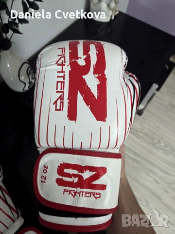 Боксови ръкавици SZ FIGHTERS 12oz Бели с червено