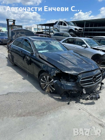 Mercedes E300de 2022г. на части!, снимка 4 - Автомобили и джипове - 55006315