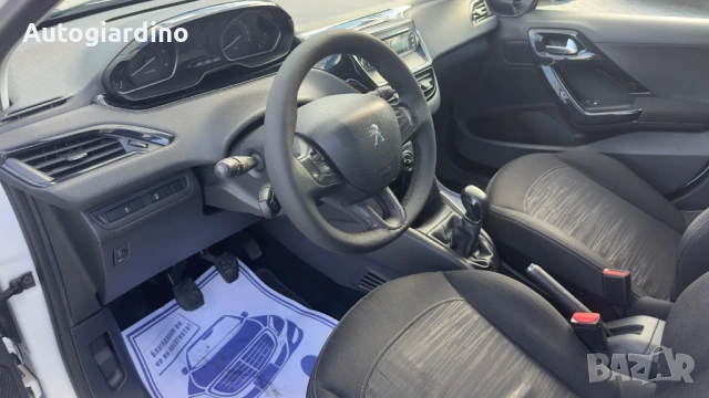 Peugeot 208 1.6HDI EURO 6b, снимка 8 - Автомобили и джипове - 54453910