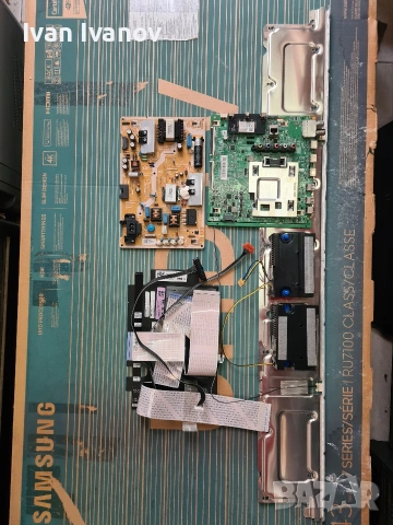 Samsung UE43RU7172U работещ, за части, счупен екран. , снимка 3 - Телевизори - 55136745