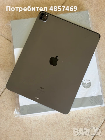 iPad Pro 12.9 M1 (5-то gen) 256GB Wi-Fi + калъф-клавиатура