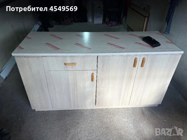 Кухненски шкаф с плот