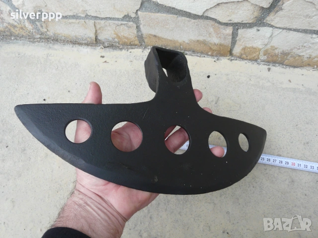  Рядък модел стара мотика , снимка 2 - Други ценни предмети - 54008387