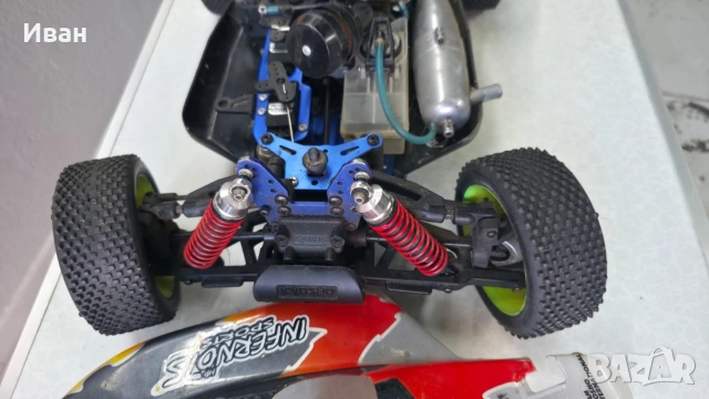 RC бензинова количка kyosho 1:8 , снимка 5 - Коли, камиони, мотори, писти - 54963322