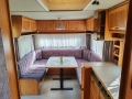 Hymer голяма 4 местна каравана - подходяща за Стационарна, снимка 9