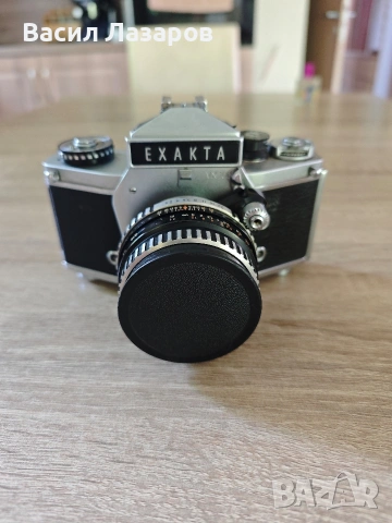 Фото апарат EXAKTA VX 1000 с обектив KARL ZEISS JENA 2.8/35