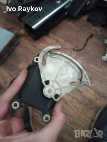 Ел клапа паrно za VW Passat 8D1820511B , 8D1820511E, снимка 12 - Части - 49730157
