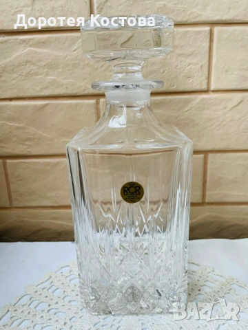 Красив нов кристален декантер от Италия