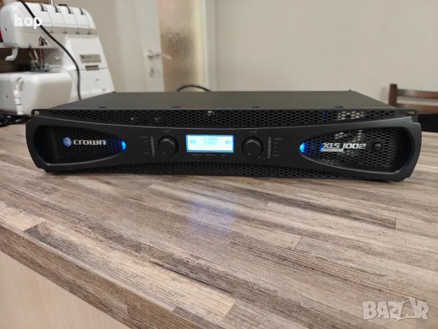 Crown XLS 1002 - 2x350W / 4 ohm