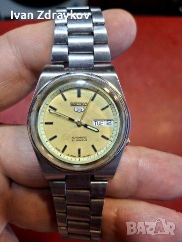Продавам Seiko 5 автоматик