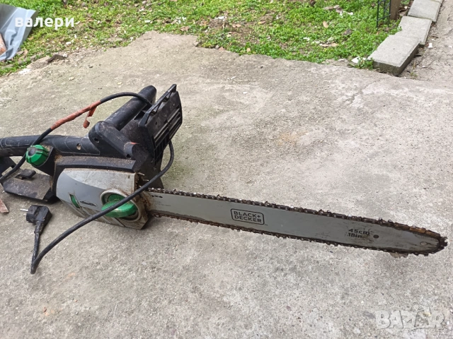 Електрическа резачка за дърва Black and Decker