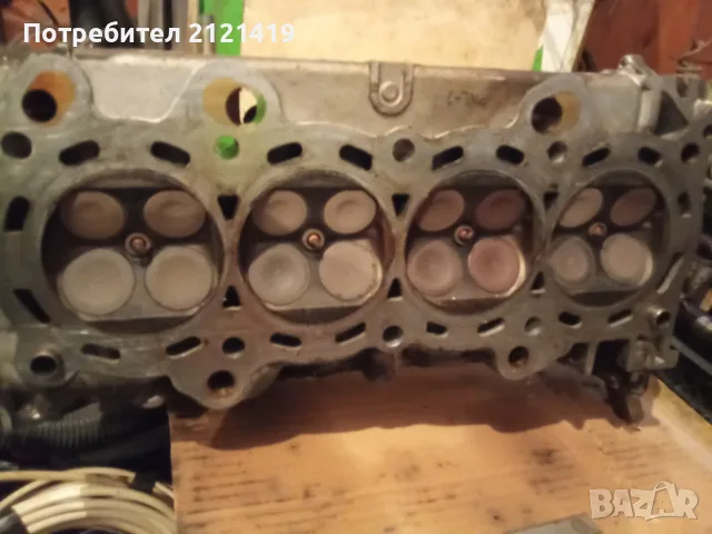 Продавам глава Хонда ЦРВ 2ра генерация