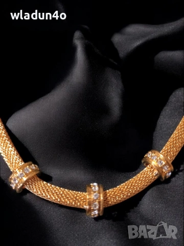 Колие със Сваровски кристали -10e, снимка 2 - Колиета, медальони, синджири - 49940258