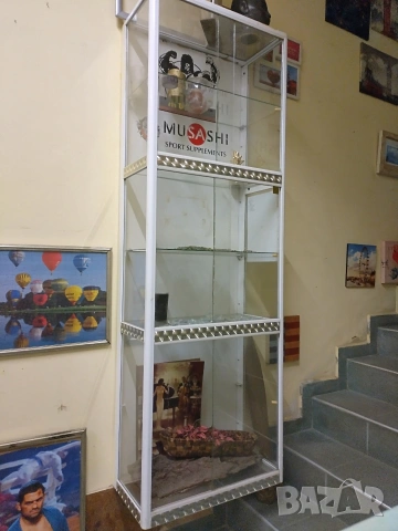 3 стъклени витрини, снимка 3 - Витрини - 54674301