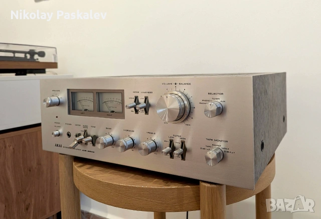 AKAI AM2800 Stereo Integrated Amplifier