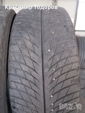 гуми за лек автомобил 235/45R19, снимка 2 - Гуми и джанти - 55495277