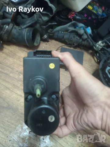 Вакуум Помпа Централно Заключване HELLA 357 862 257, 357862257 за VW Volkswagen Passat , снимка 8 - Части - 54001189