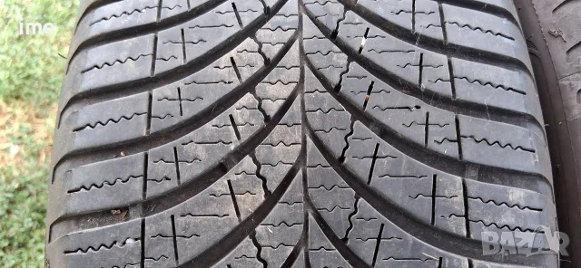 2бр всесезонни гуми 215/45R17. GoodYear Vector. DOT 0221. 5.5 мм дълбочина на шарката. Цената..., снимка 8 - Гуми и джанти - 55318011