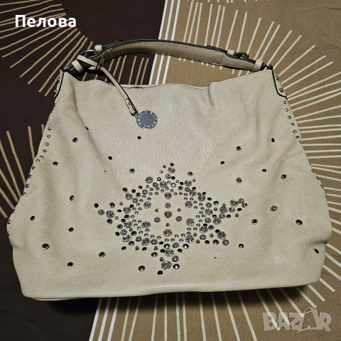 Красива чанта с кабси