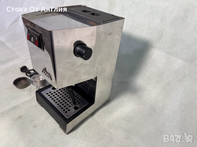 Кафемашина - Gaggia Classic 1300W / 15 bar, снимка 3 - Кафемашини - 54674565