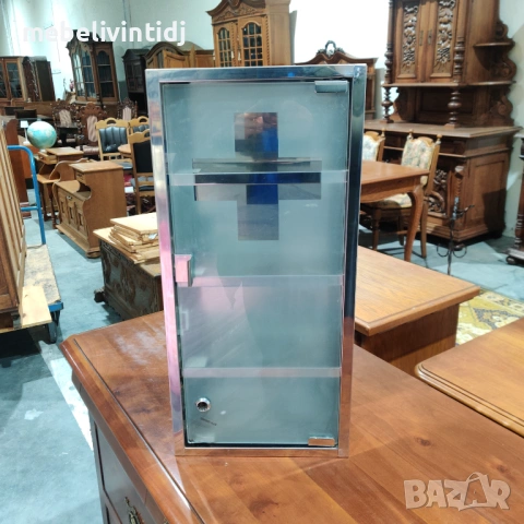 Шкаф за лекарства Bathroom Solutions
