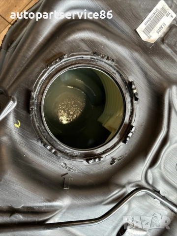 Резервоар за гориво за Hyundai Santa Fe 2.2 CRDi (2020) 31100-S1900, снимка 3 - Части - 54380519