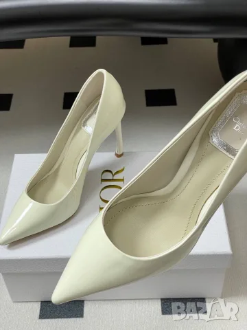 Christian Dior Patent Leather Pumps – Ivory, снимка 6 - Дамски обувки на ток - 55417812
