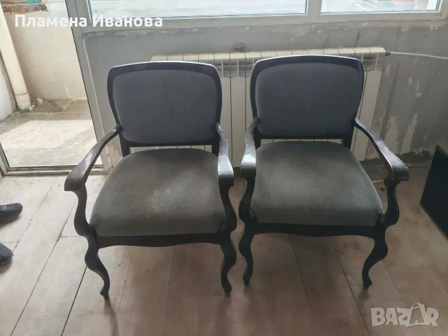 Два стола, на символична цена 
