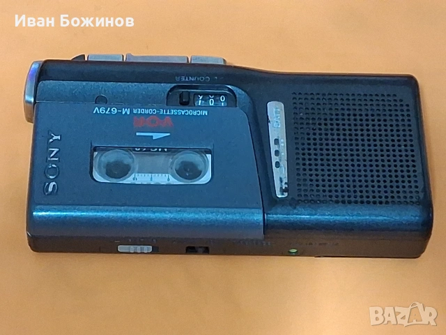Диктофон SONY, нуждае се от ремък.
