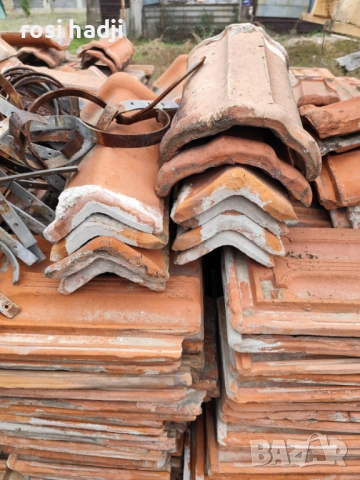 Керемиди и капаци втора употреба село Бенковски обл.П-в