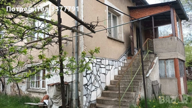 Двуетажна къща с.Вакарел, снимка 12 - Къщи - 54607322