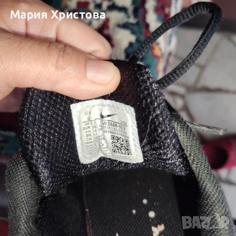 Дамски маратонки Nike , снимка 2 - Маратонки - 54572378