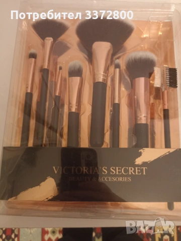 Victoria's secret комплект четки за грим