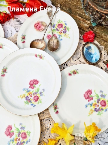 Баварски сервиз за кафе/ чай шест перосони Bareuther Bavaria , снимка 4 - Сервизи - 54253262