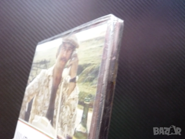 Щурец в ухото DVD филм български класика Павел Попандов Стефан Мавродиев Татяна Лолова багаж село, снимка 2 - Български филми - 55261749