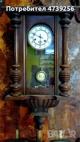 старинен часовник за стена