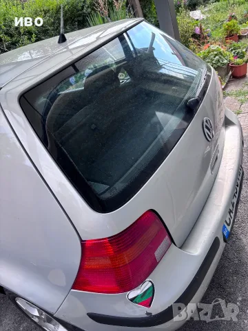 VW Golf 4 1.4 Бензин-С допалнителни зимни гуми и джанти, снимка 5 - Автомобили и джипове - 55401636